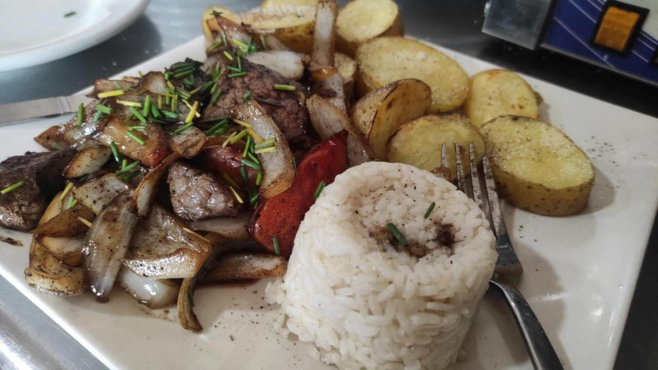 Hostal Restaurante Bar Cafeteria La Melchora 波萨达斯 外观 照片
